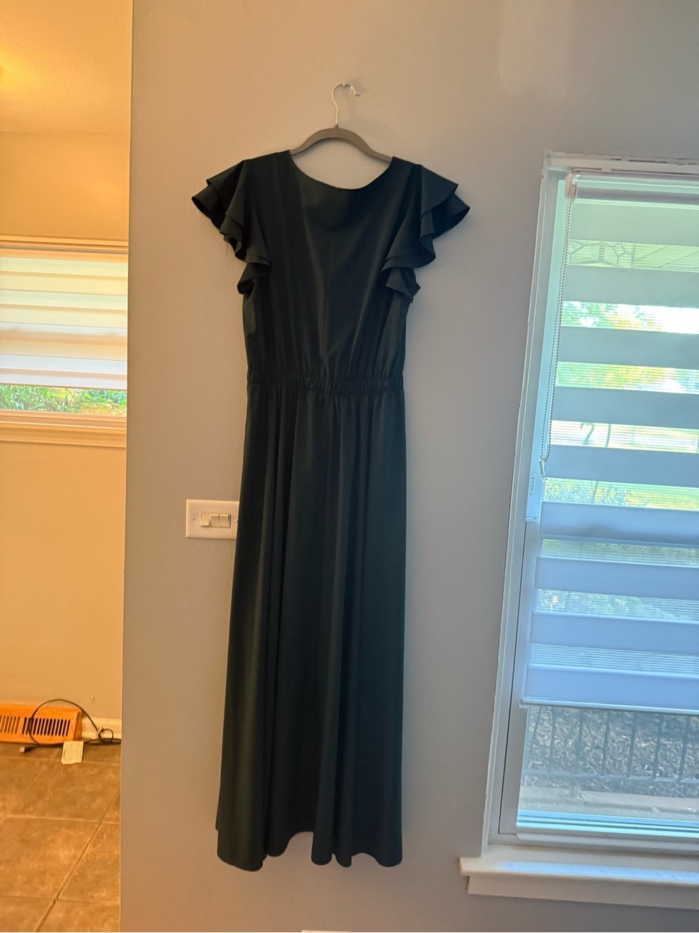 Numoco Elegant V-Neck Ruffle Sleeve Maxi Dress - Picture 7 of 8